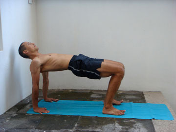 table top yoga pose, preparation or substitute for reverse plank pose, substitute for purvottanasana