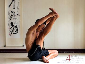 do you get hip pain in a pose like this seated hamstring stretch?