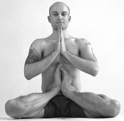 कंडासन | Kandasana | Bulbous Yoga Pose. Upward Twisted Ankle Pose. #om  #namaste #yoga #yogalover #yogaholic #sunsetphotogra... | Instagram