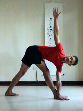 Parivrtta Trikonasana